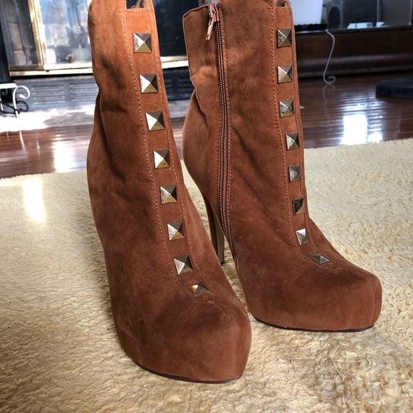 Brown Suede Studded  Platform Ankle High Heel Boots Size 8 - Picture 3 of 16